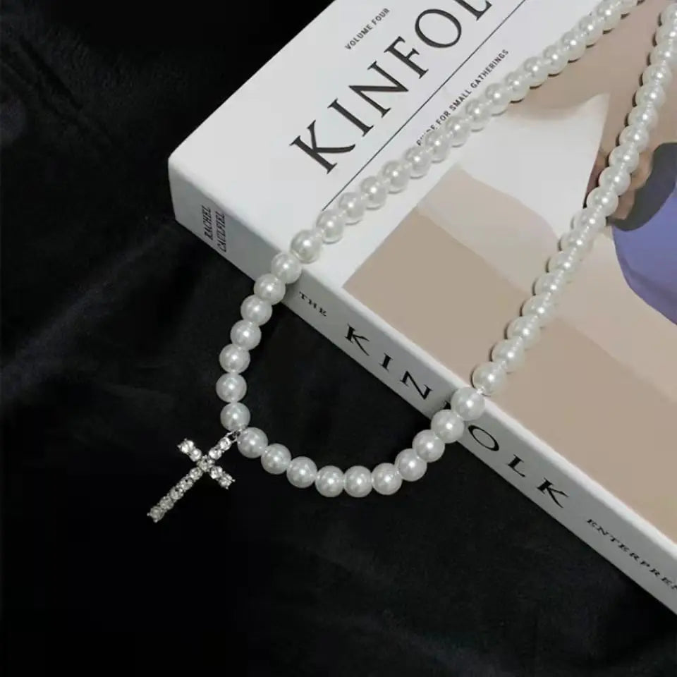 European and American artificial pearl cross necklace trend hip hop pendant retro clavicle chain ladies couple pendant gift