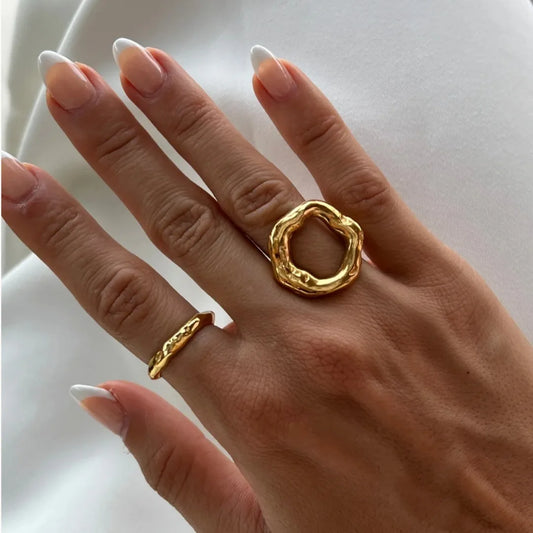 Uworld Vintage Unique Circle Motif Ring Melted Texture Detail For Women Gold Color Texture Temperament Jewelry Waterproof Gift