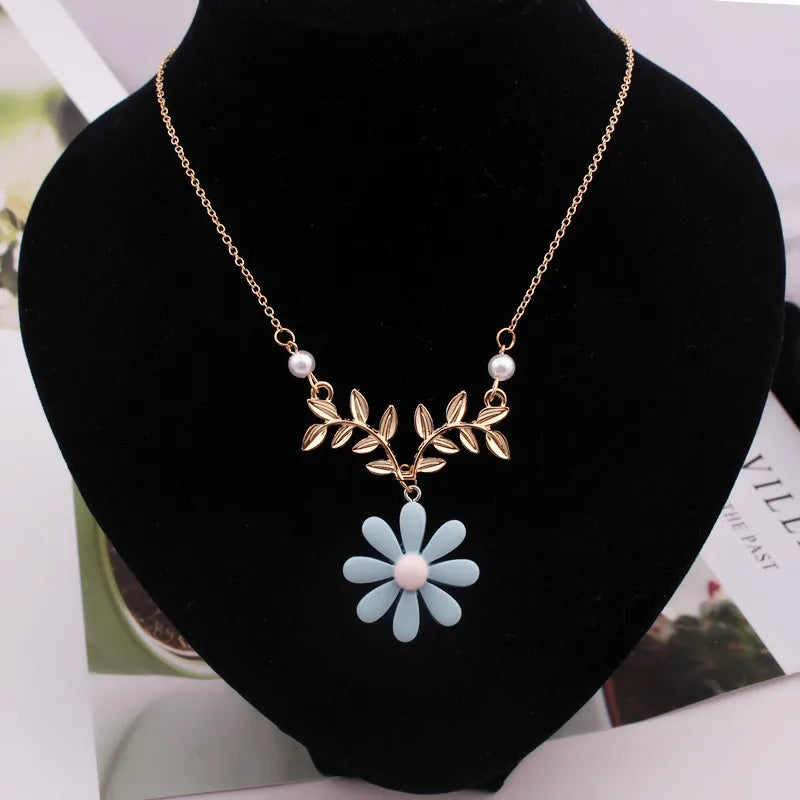 NK106 Delicate Sunflower Pendant Necklace For Women Daily Imitation Pearl Jewelry Sweater Daisy Flower Leaf Collar Accessories