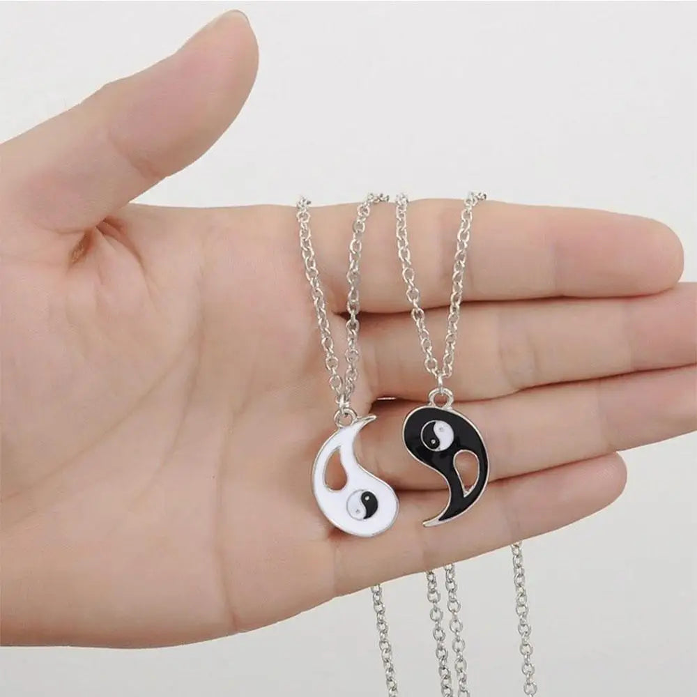 2/4Pcs Tai Chi Yin Yang Couple Bracelets Necklaces Set Pendant Adjustable Braid Chain Bracelet Matching Lover Bracelets Choker