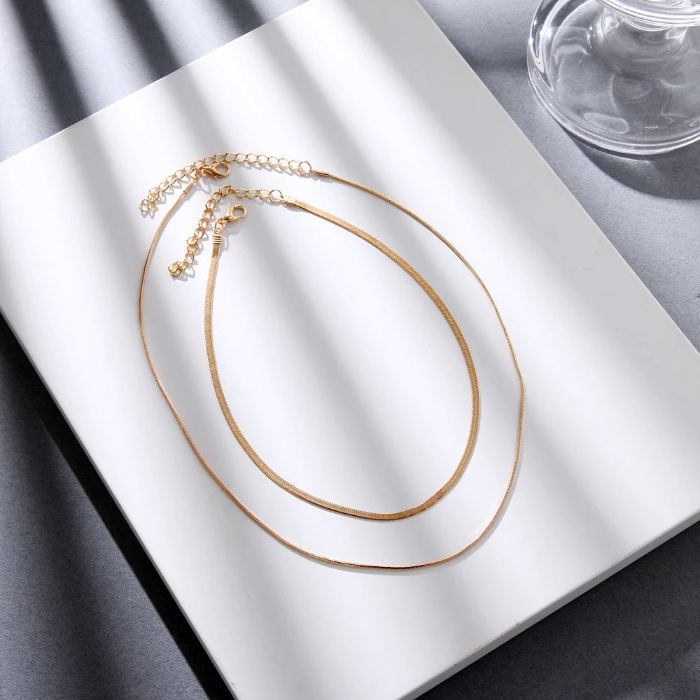 IPARAM Fashion Simple Snake Chain Clavicle Choker Necklace for Women Retro Golden Chain Short Necklace Fashion Jewelry Gift