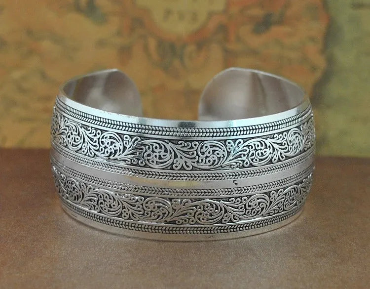 Vintage Cuff Bracelet Tibetan Silver Plated Carved Flower Geometric Animal Opening Bangle Adjustable Indian Jewelry Women Gifts