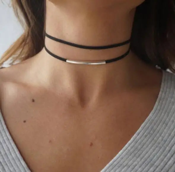 2019 New Fashion Bending Tube Velvet Choker Necklace Double Layer Style Torque Black Short Leather Necklace Charm Collier Femme