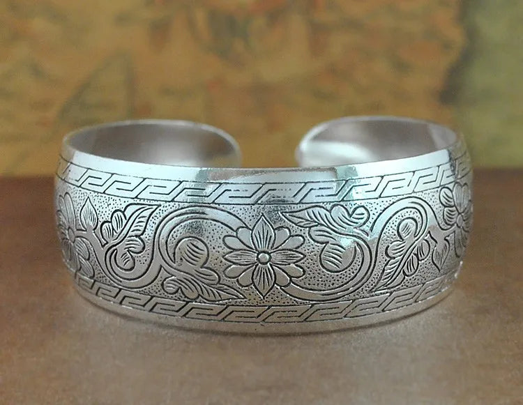 Vintage Cuff Bracelet Tibetan Silver Plated Carved Flower Geometric Animal Opening Bangle Adjustable Indian Jewelry Women Gifts