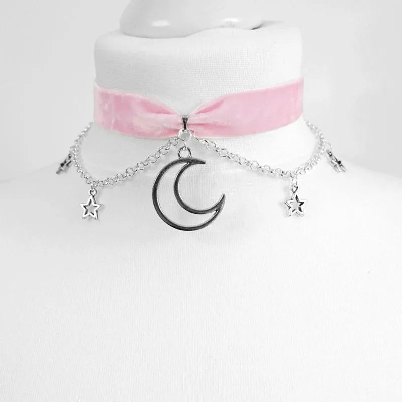 Black Crescent Moon Choker Necklace Gothic Grunge Black Velvet Jewelry Gorgeous Women Pendant Gift Gothic Statement Goth New