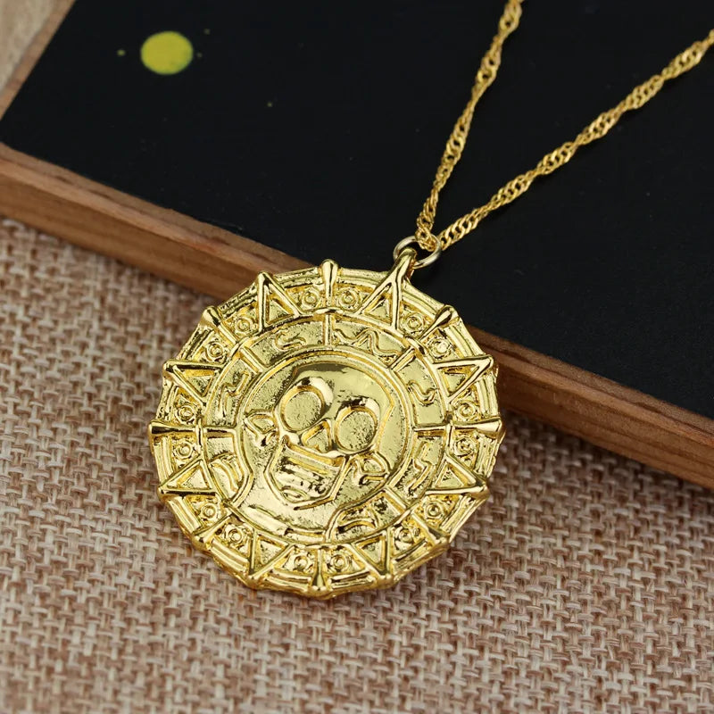 Movie Accessories Caribbean Akg Pirates Aztec Gold Color Coin Necklace Retro Skull Pendant Punk Hip Hop Necklace