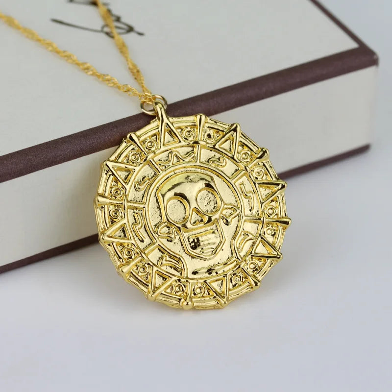 Movie Accessories Caribbean Akg Pirates Aztec Gold Color Coin Necklace Retro Skull Pendant Punk Hip Hop Necklace