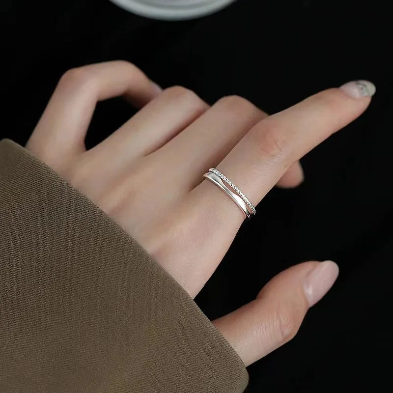 Statement Mobius Rings for Men Silver Color Solid Metal Finger Rings for Male Women Open Ring Couple Engagement Jewelry Gift