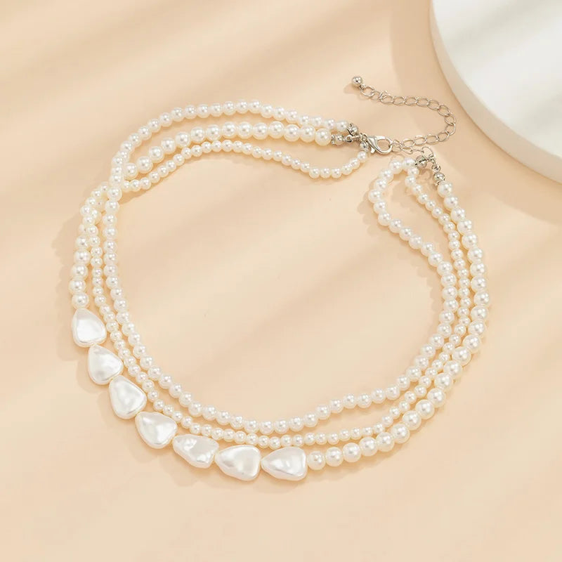 Multi-Layer Pearl Necklace for Woman Elegant Chokers Retro Neck Chain Imitation Pearls Heart Necklace Wedding Party Lady Jewelry