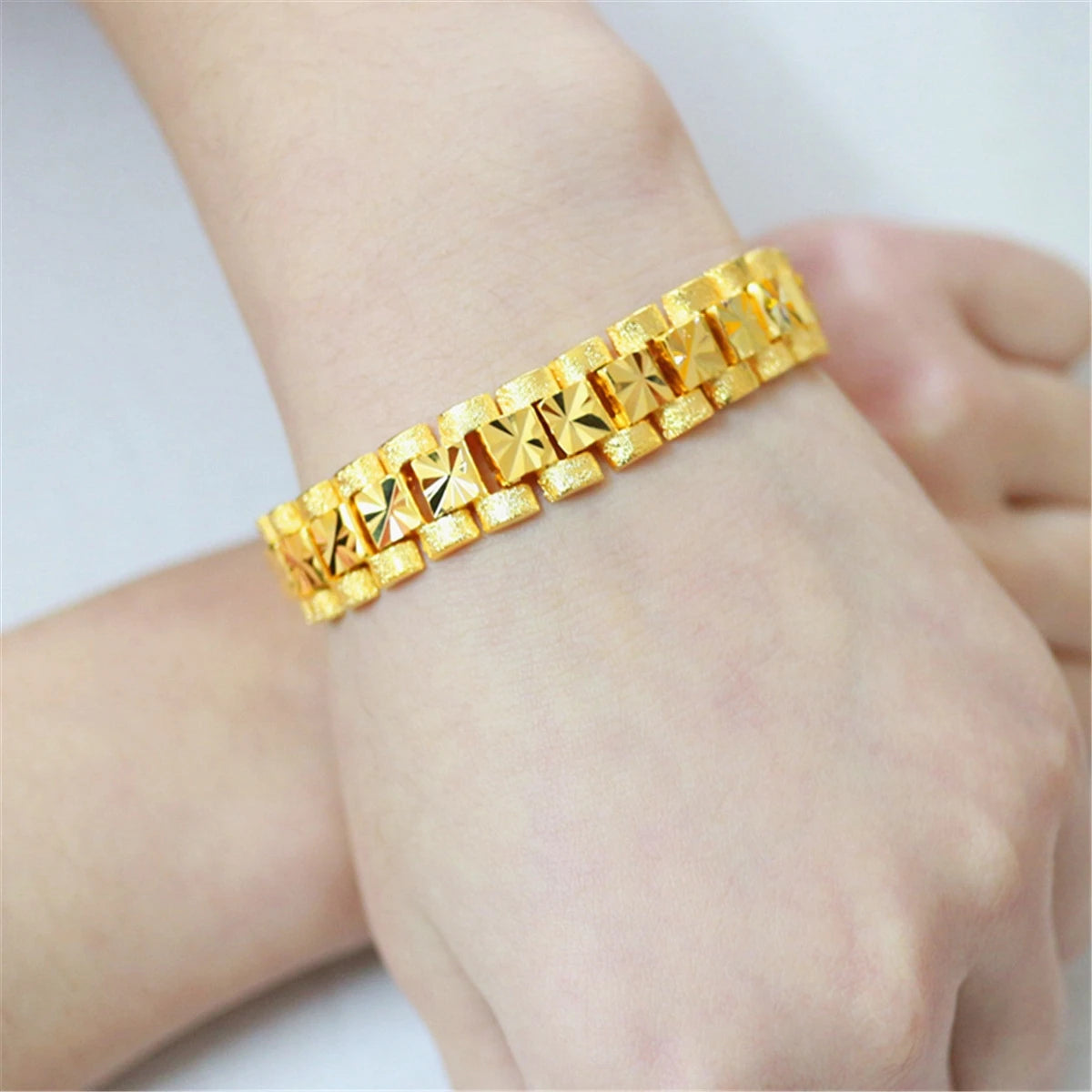 Gold Plated 8mm Width Tank Chain Bracelet & Bangles for Men Women Wristband Vintage Jewelry Accessories Wholesale Gifts