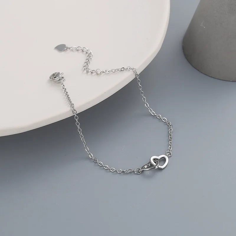 New Hollow Double Heart Bracelet for Women Silver Color Interlocking Small Heart Shape Bangle Fashion Jewelry Wedding Party Gift