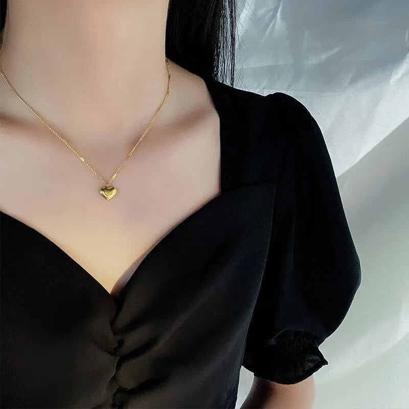 1pcs Gold-color Necklace Ms Simple Fashion Peach Heart Engraved Love Collarbone Chain Holiday Gifts