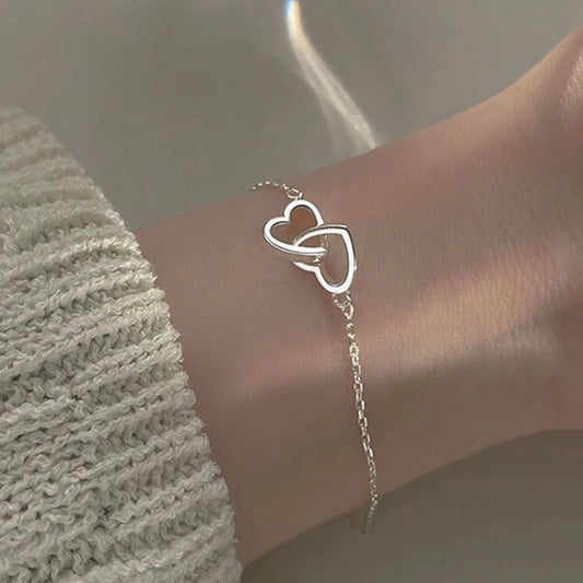 New Hollow Double Heart Bracelet for Women Silver Color Interlocking Small Heart Shape Bangle Fashion Jewelry Wedding Party Gift