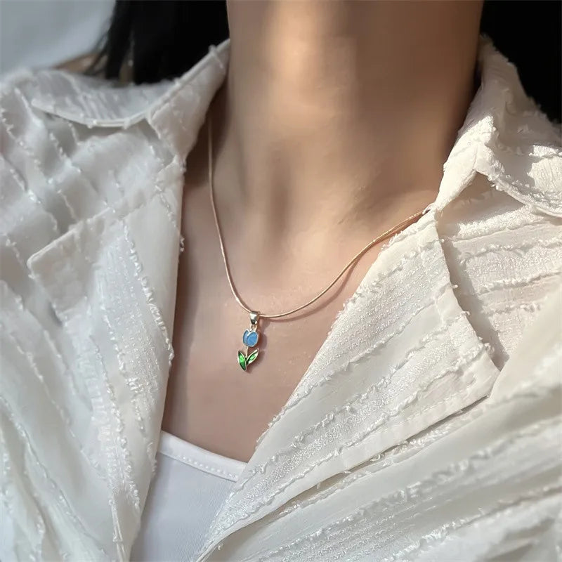 Vintage Elegant Enamel Tulip Flower Pendant Necklace For Women Fashion Young Girls Personality Accessories Clavicle Chain Choker