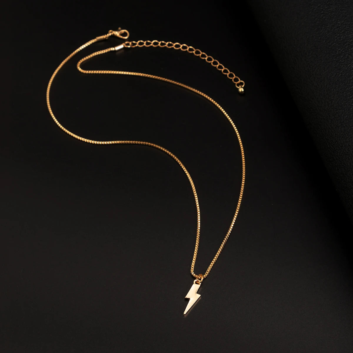 Simple Chains with Lightning Pendants Necklace for Men Trendy Charms Accessories on the Neck 2023 Fashion Jewelry Male Gifts