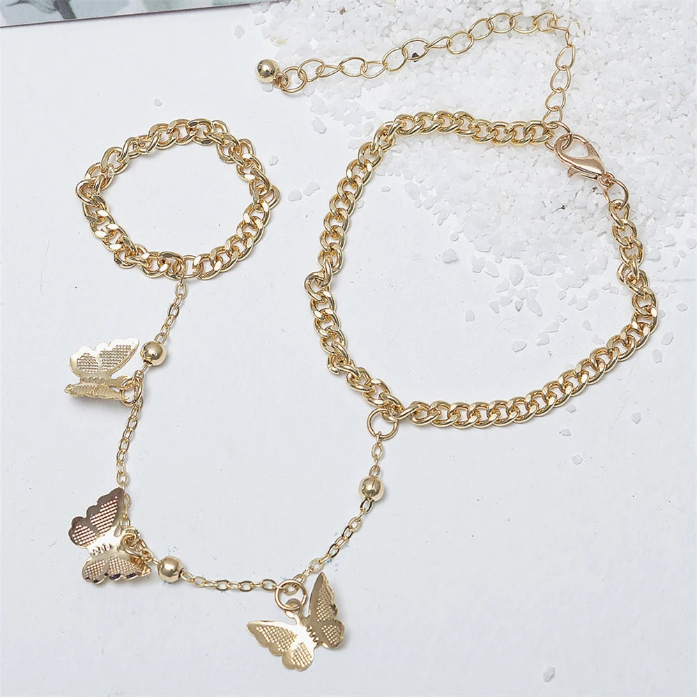 Retro Butterfly Chain Attached Wrist Bracelet for Women Linked Finger Ring Bracelets Fashion Aesthetic Jewelry Accessories