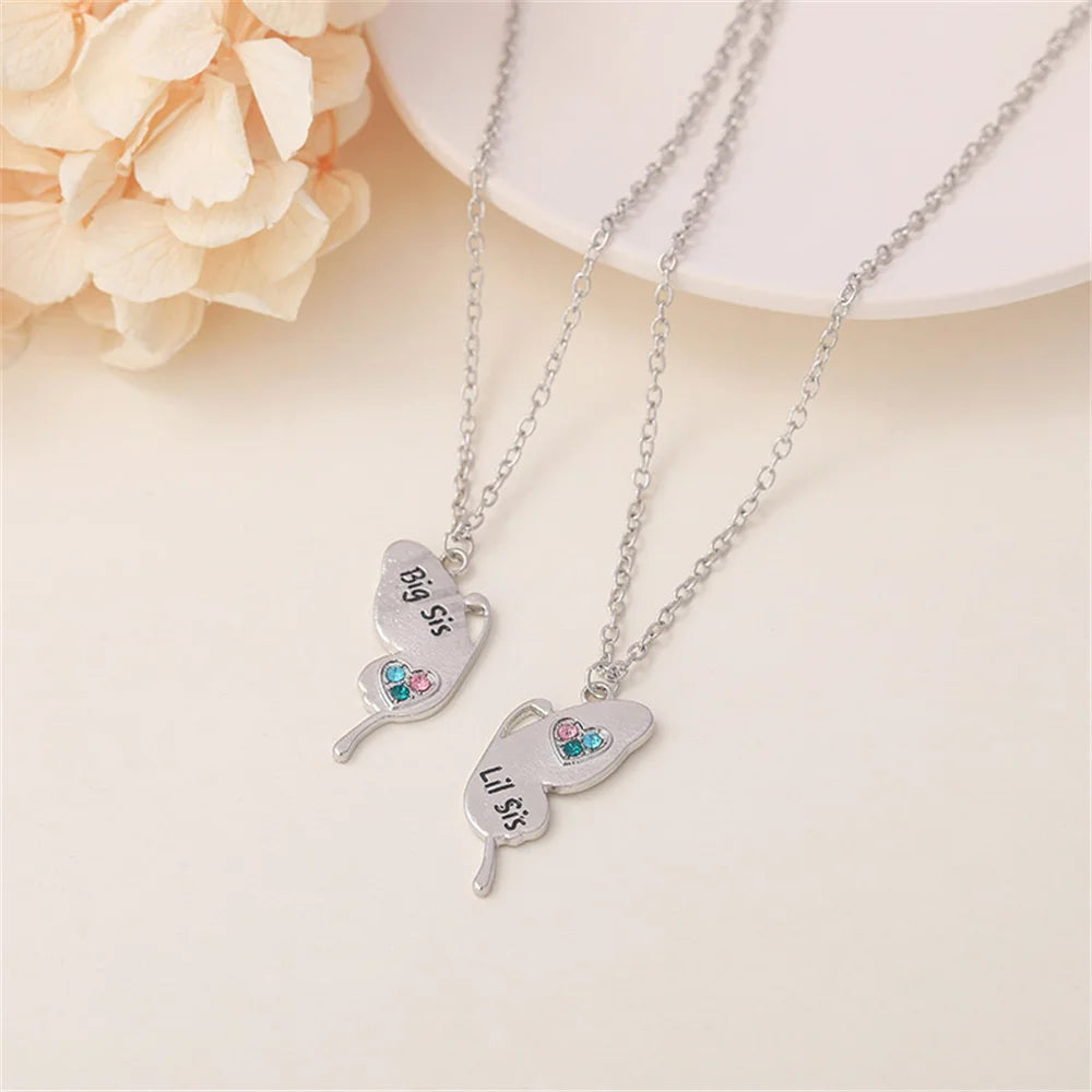 2 PCS Sister Necklace Big Sis Little Heart Stitching Pendant For Women Girl Butterfly Friendship Necklace Jewelry Banquet Gift