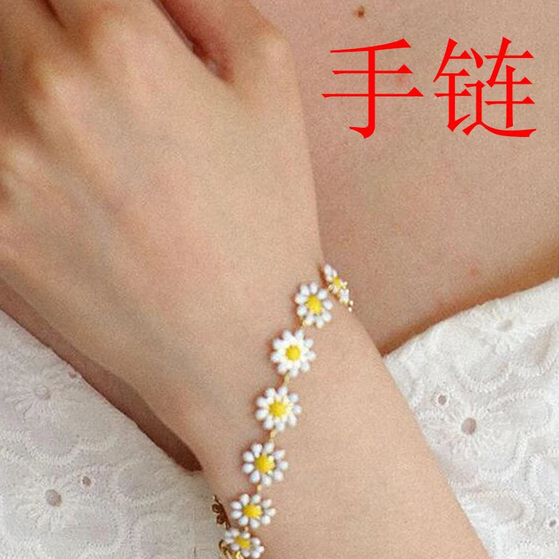 Fashion Sweet Flower Daisy Bracelet for Women Girl Y2K Accessories Handmade Colorful Beads Bracelet Boho Summer Pulseras Jewelry