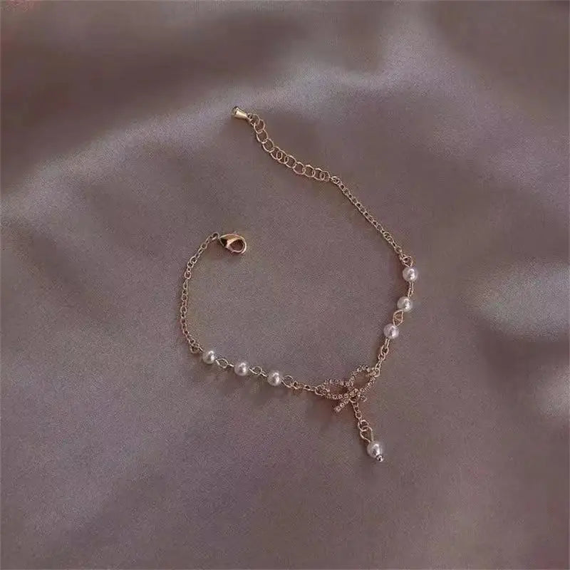 Girl Korean Charming Bracelet Women Golden Moon Stars Stylish Limited Edition Party Wedding Party Bracelet Jewelry Accessories