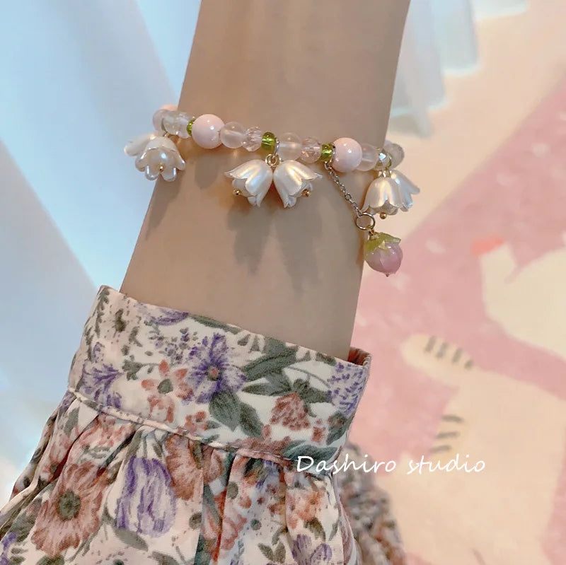 Sweet Vintage Pearl Lily Tulip Flower Bracelet for Women Fashion Korean Cute Tassel Peach Pendant Bracelets Aesthetic Jewelry