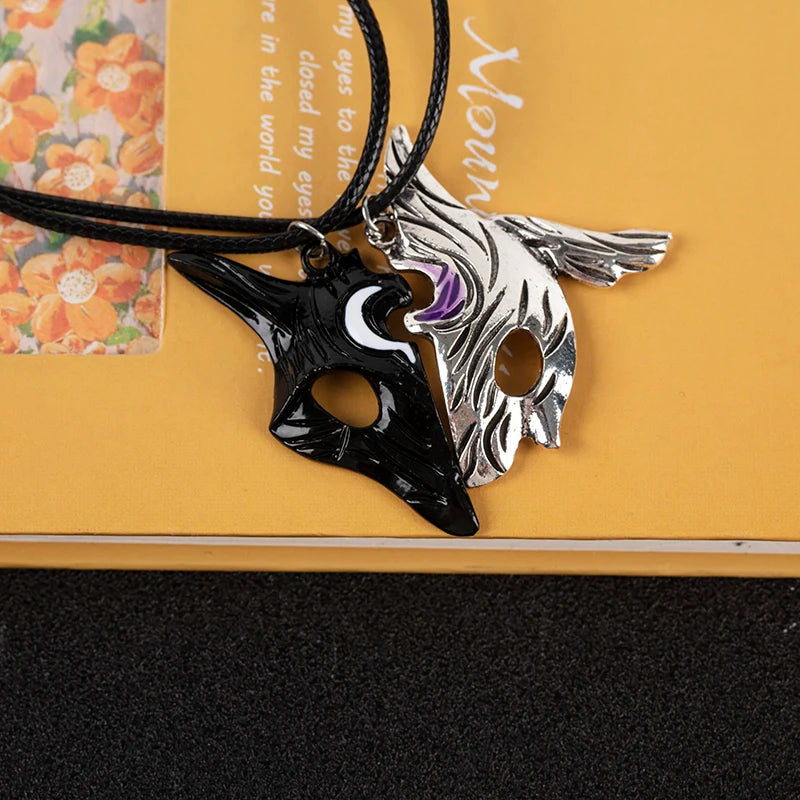 1Pair League Of Legends Style Sheep And Wolf Pendant Necklace Mysterious Splicing Pendant Jewelry Asymmetric Sheep Wolf Pendant