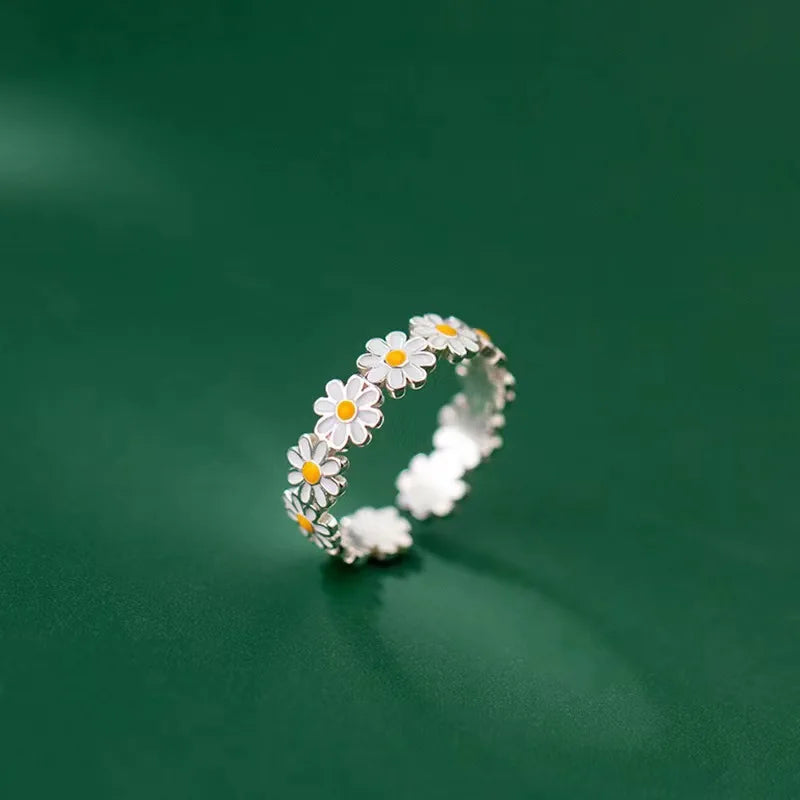 Daisy Ring Forest Series Small Fresh White Flower Drip Oil Ring Cross border Korean Edition Women's Style Handmade