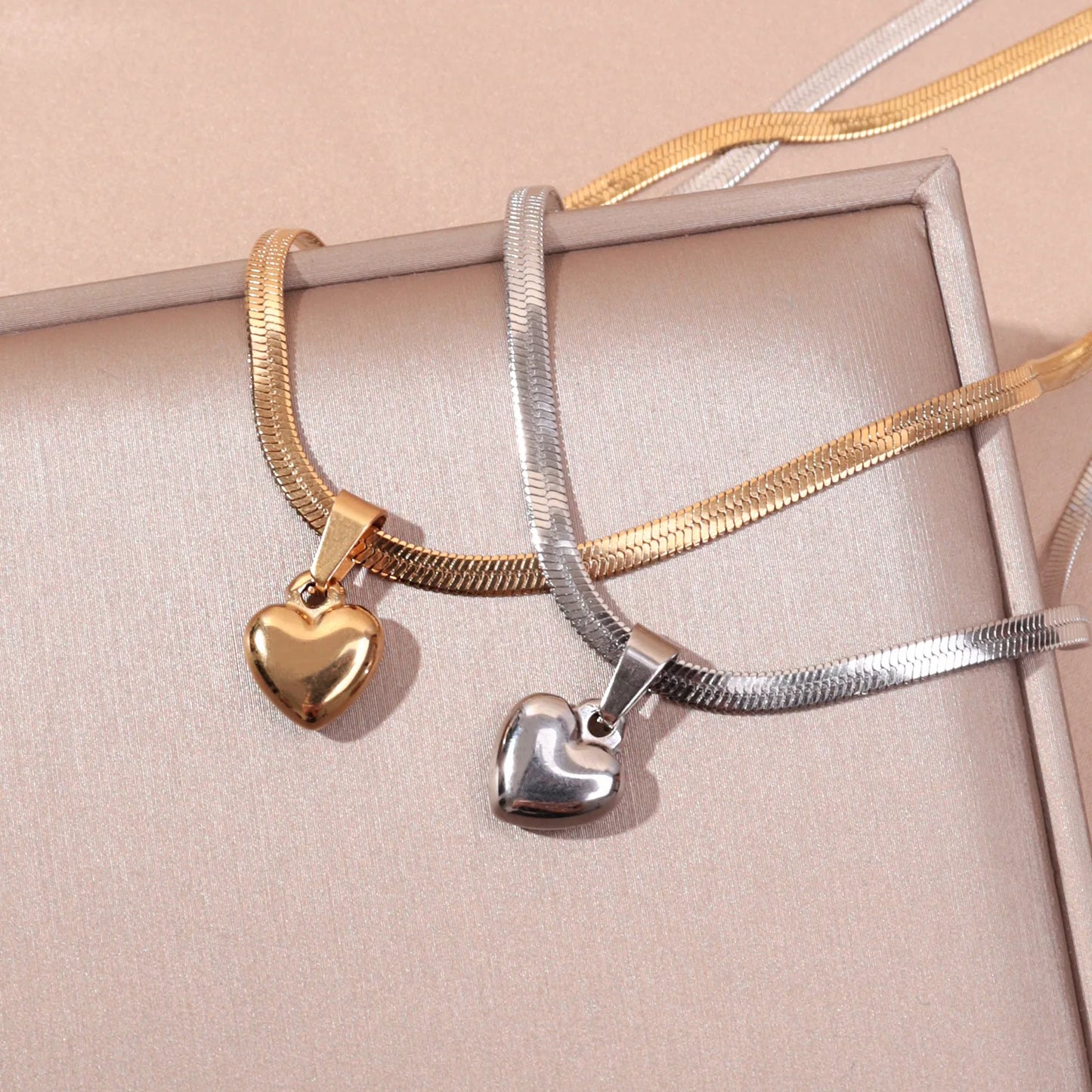 Romantic Titanium Stainless Steel Lovely Heart Charm Necklaces Jewelry 3D Pendant Snake Chain Necklace For Women Drop shipping