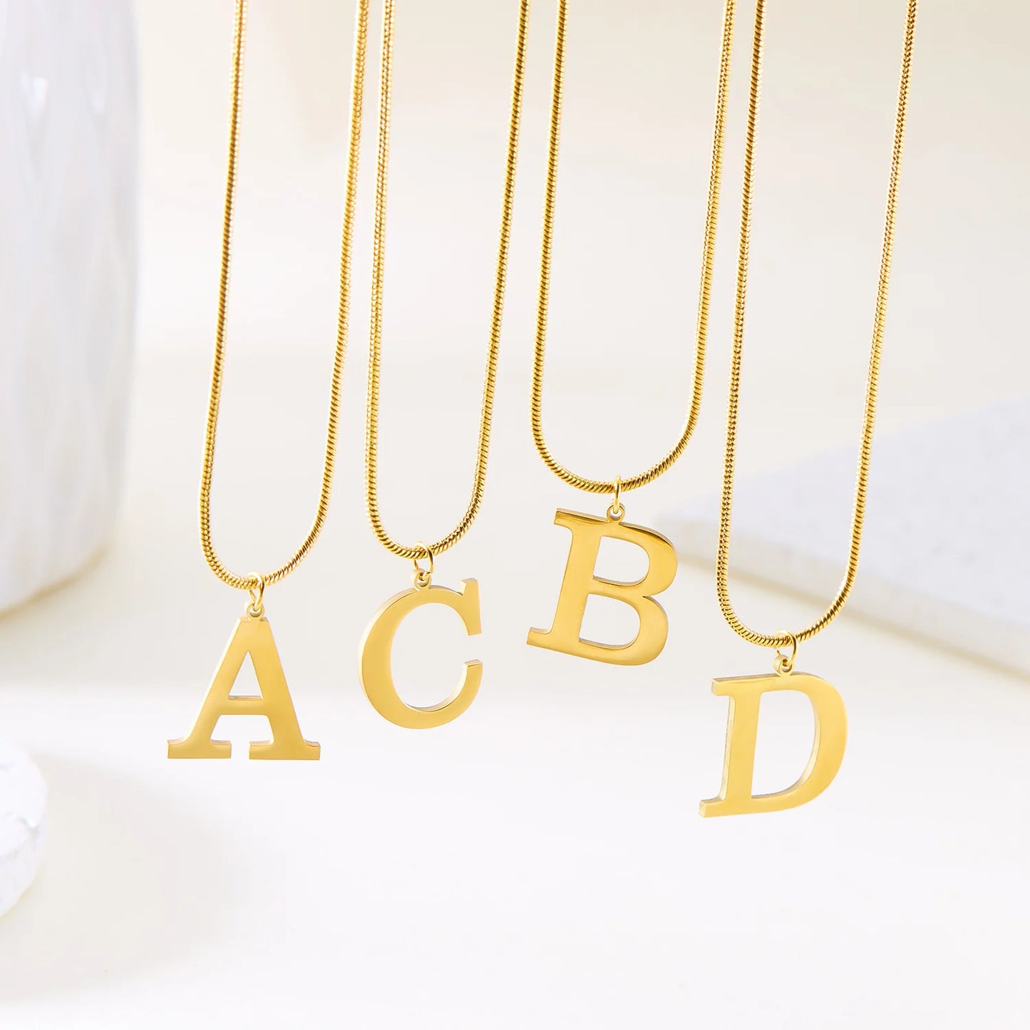 Stainless Steel A-Z Alphabet Initial Letter Pendant Necklaces for Women Gold Plated Choker Chain Necklace Fashion Jewelry Gift