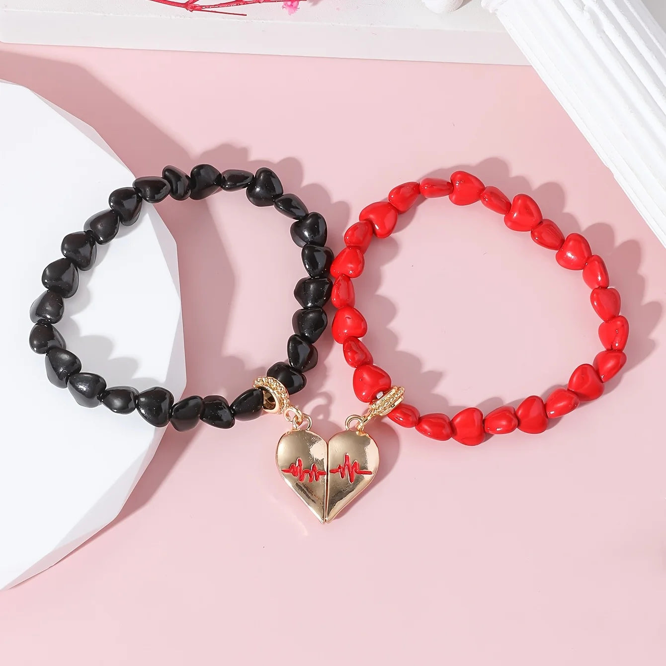 2 Simple and Elegant High-end Love Shaped Bracelets, Pendants, Couple Bracelets, WOMEN'S Fashion, Vacation, Tourism, and Leisure