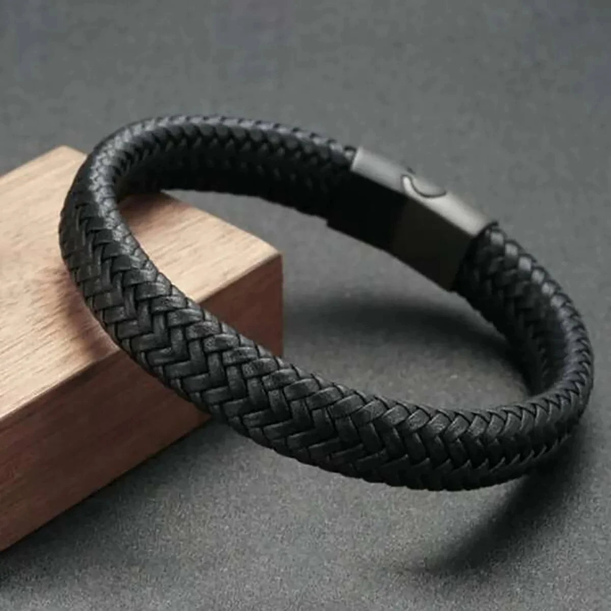 Black PU Leather Magnetic Bracelet Men's Mature and Stable and Elegant Giving Men The Best Gift for Men