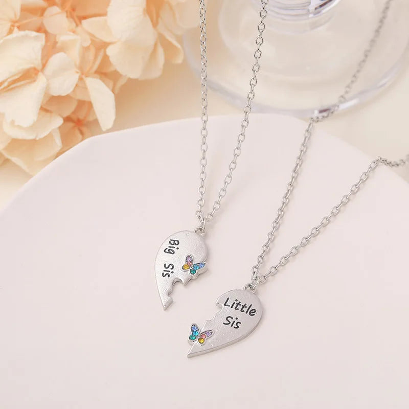 2 PCS Sister Necklace Big Sis Little Heart Stitching Pendant For Women Girl Butterfly Friendship Necklace Jewelry Banquet Gift