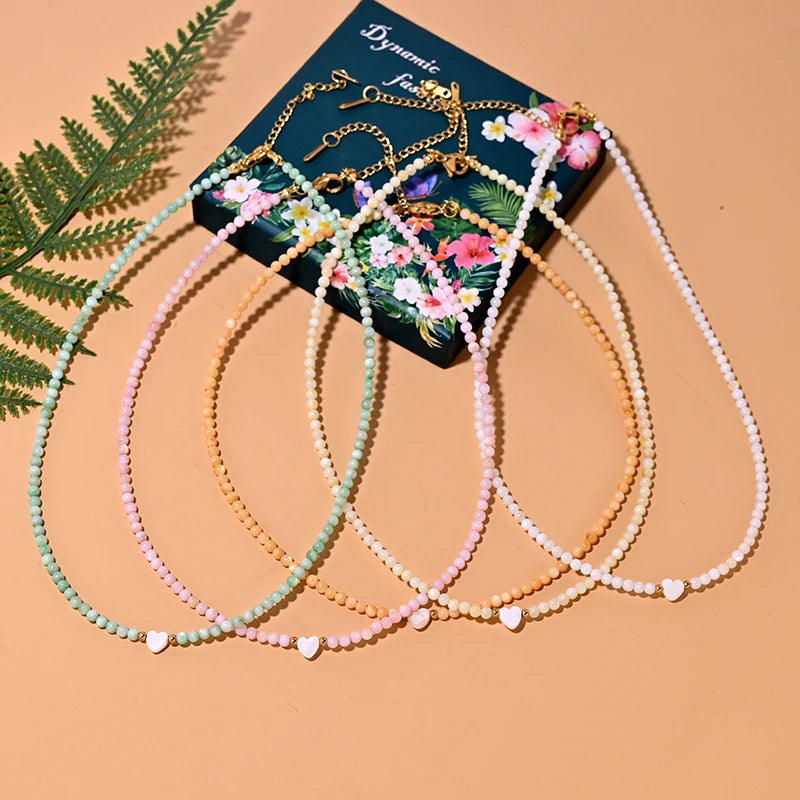 MOON GIRL Mother of Pearl Beads Heart Choker Fashion Dyed Natural Shell Necklace for Women Stainless Steel Collares Femme