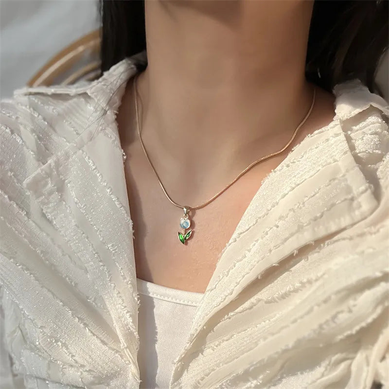 Vintage Elegant Enamel Tulip Flower Pendant Necklace For Women Fashion Young Girls Personality Accessories Clavicle Chain Choker