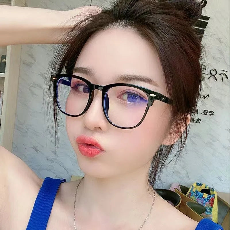 Glasses Ultralight Retro Transparent Frame Plain Men Women Anti Blue Light  Glasses  Party Decorate Eyeglasses Fake Glasses