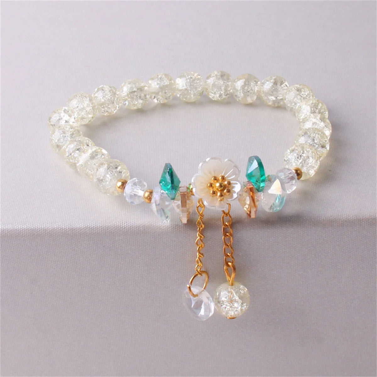 Elegant Fashion Flower Crystal Beaded Bracelets For Women Charm Shell Daisy Floral Beads Tassel Elastic Bracelet Jewelry Gifts