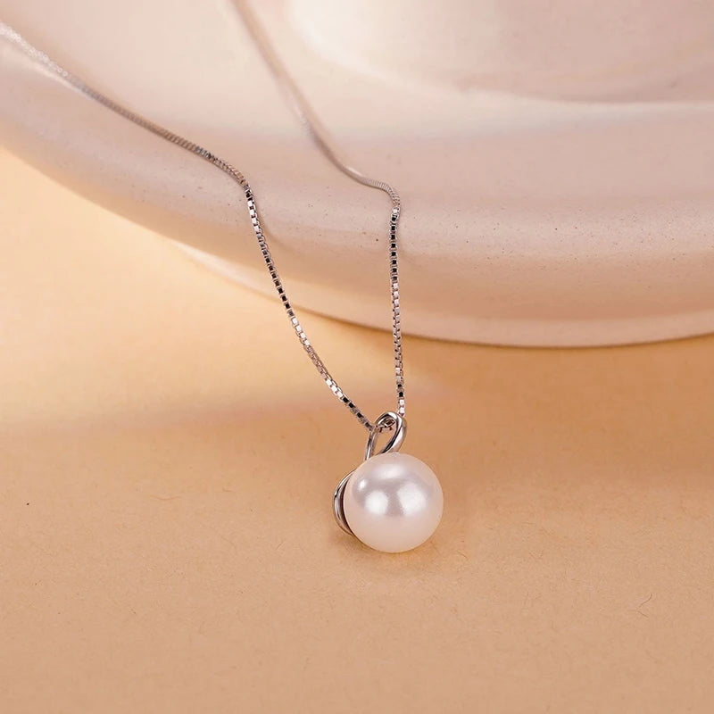 Huitan Simple Elegant Round Imitation Pearl Pendant Necklace for Women Silver Color/Gold Color Daily Wear Wedding Trendy Jewelry