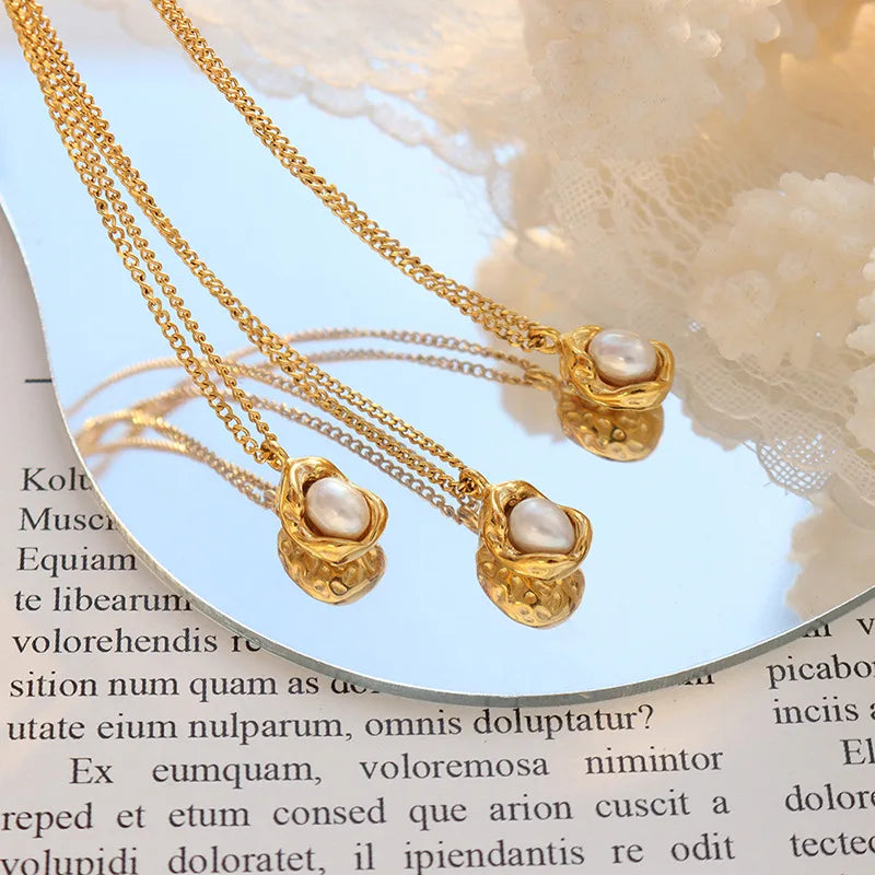 Fashion Inlaid Pearls Pendant Necklace for Women Luxury Design Stainless Steel Cuban Chain Wedding Woman Necklaces Jewelry