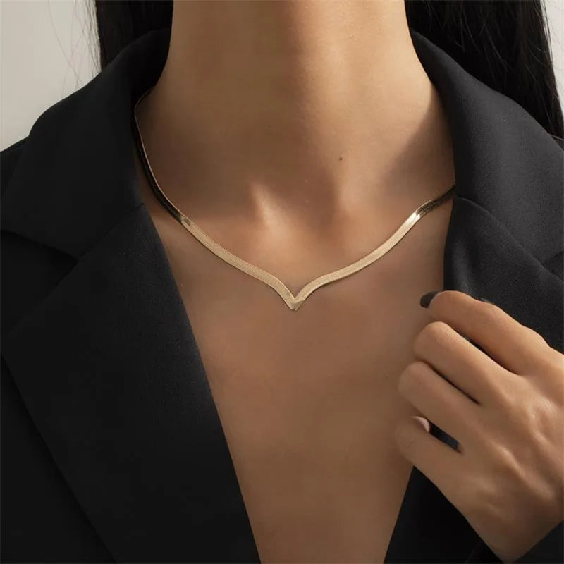 Simple Creative V-shaped Necklace For Women Flat Snake Chain Choker Fashion Blade Chains Neck Accessories Jewelry Gift