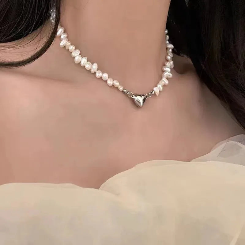 Korean Fashion Pearl Chain Choker Necklace for Women Girls 2022 Trend Jewelry Heart Pendant Necklace Bridal Engagement