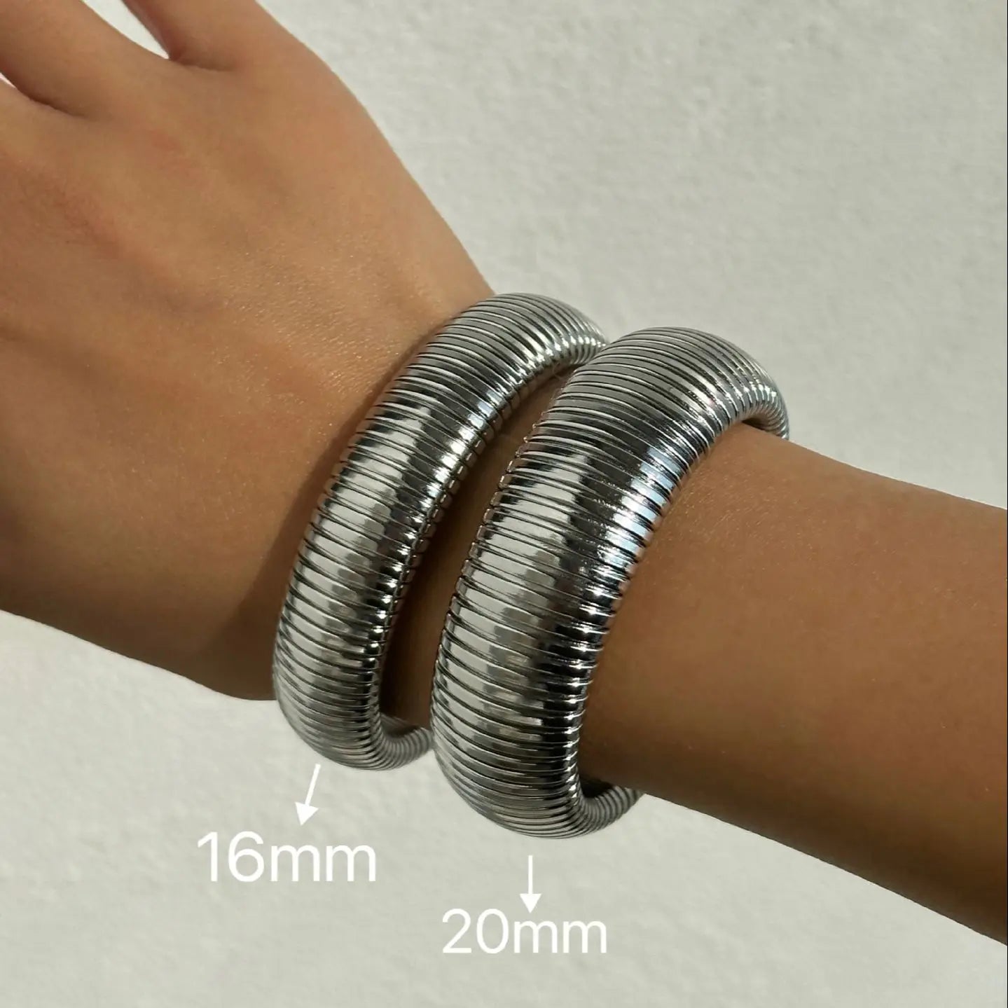 18k Gold Plated Titanium Steel Bracelet Vintage Elastic Gypsy Polishing Bangle For Women Girls Fashion Aesthetic Jewelry