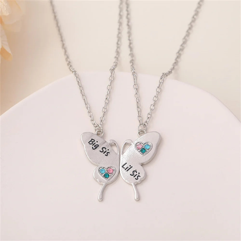 2 PCS Sister Necklace Big Sis Little Heart Stitching Pendant For Women Girl Butterfly Friendship Necklace Jewelry Banquet Gift