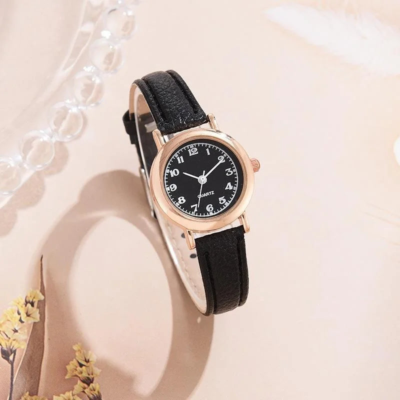 Classic Women's Casual Quartz Leather Band Strap Watch New Round Analog Clock Wrist Watches Designer Watches