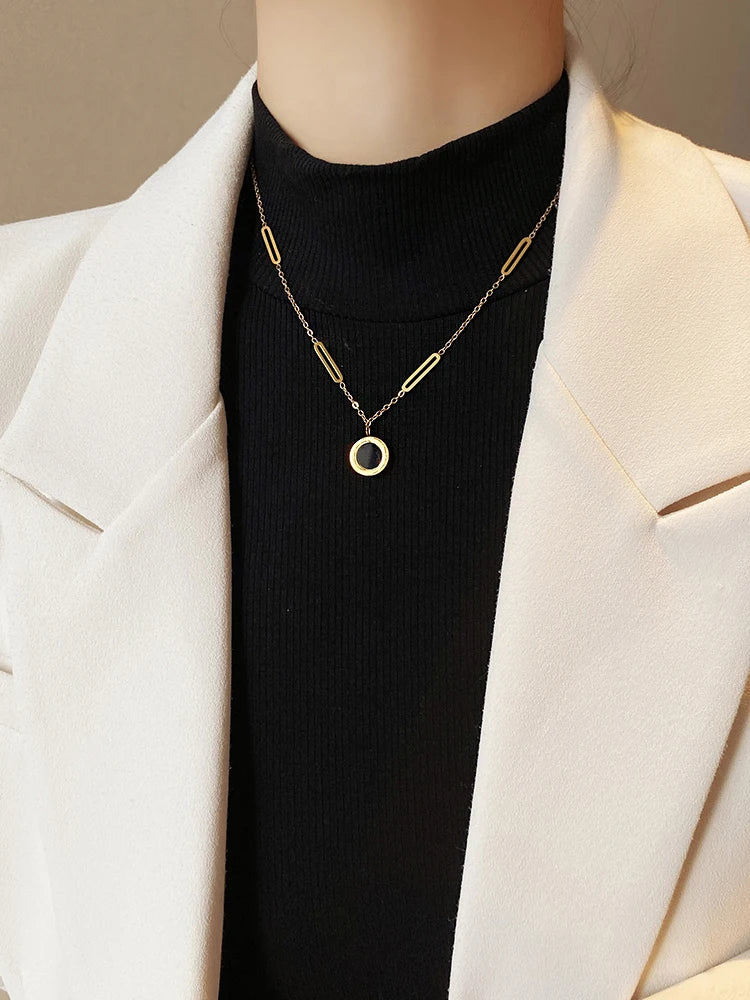 Classic Fashion Stainless Steel Roman Digital Wafer Pendant Necklace 2023 Fashion Jewelry Christmas Party Women's Sexy Necklace