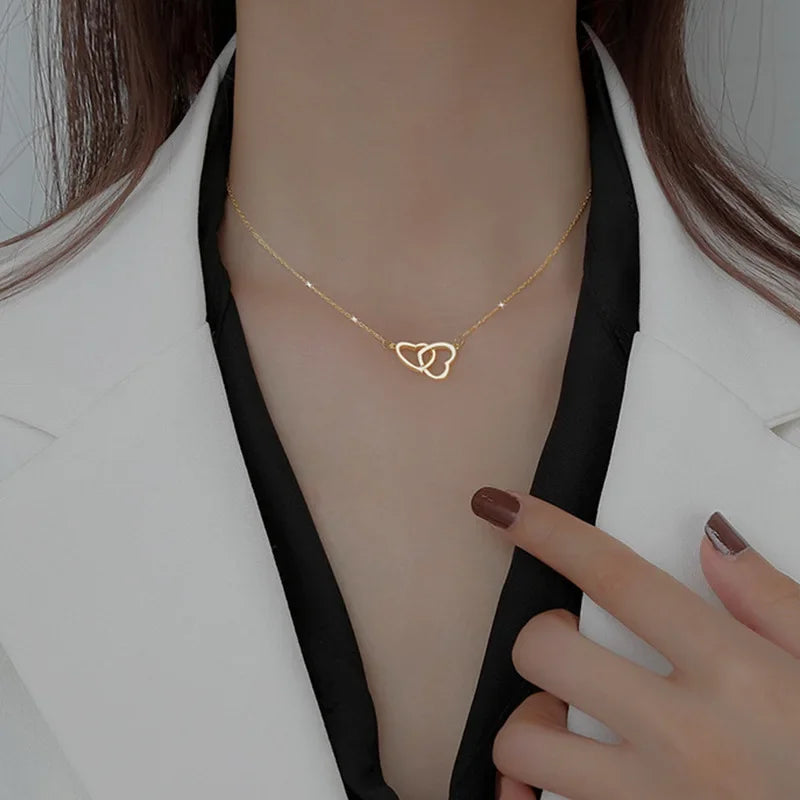 Korean Fashion Metal Alloy Heart Stainless Steel Necklace for Women Double Heart Necklace Interlocking Necklace Jewelry Collares