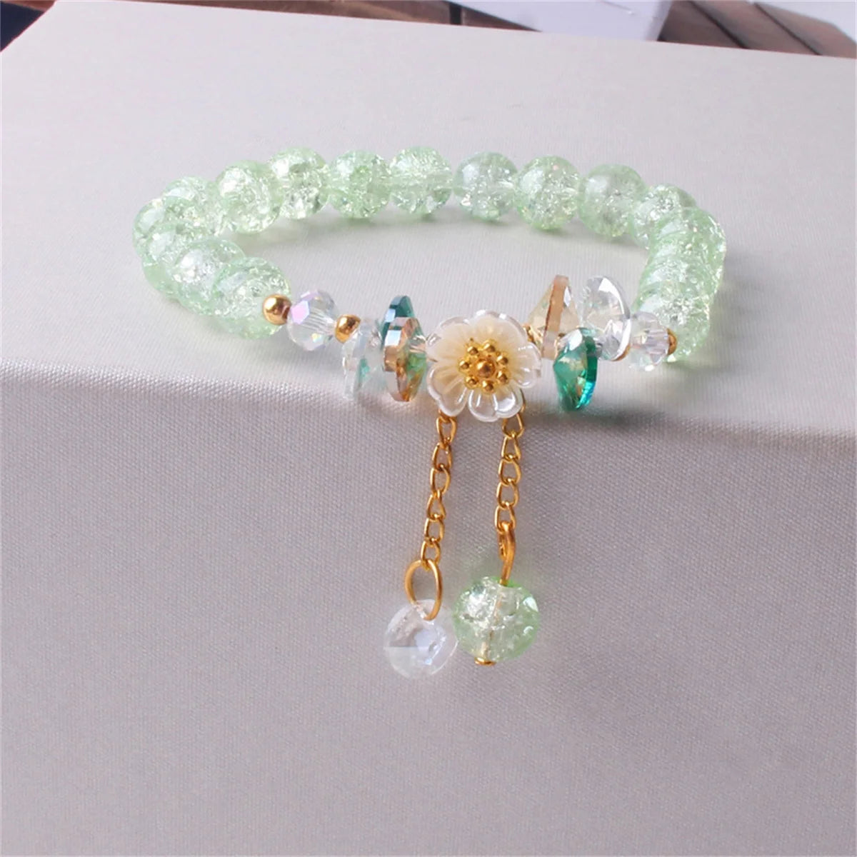 Elegant Fashion Flower Crystal Beaded Bracelets For Women Charm Shell Daisy Floral Beads Tassel Elastic Bracelet Jewelry Gifts