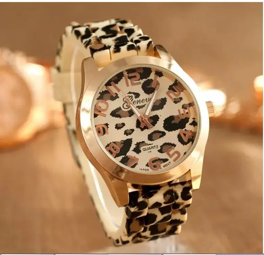 Geneva Watch Leopard Print Silicone Watch 2024 New Fashion Casual Student Watch Leopard Print Color Quartz