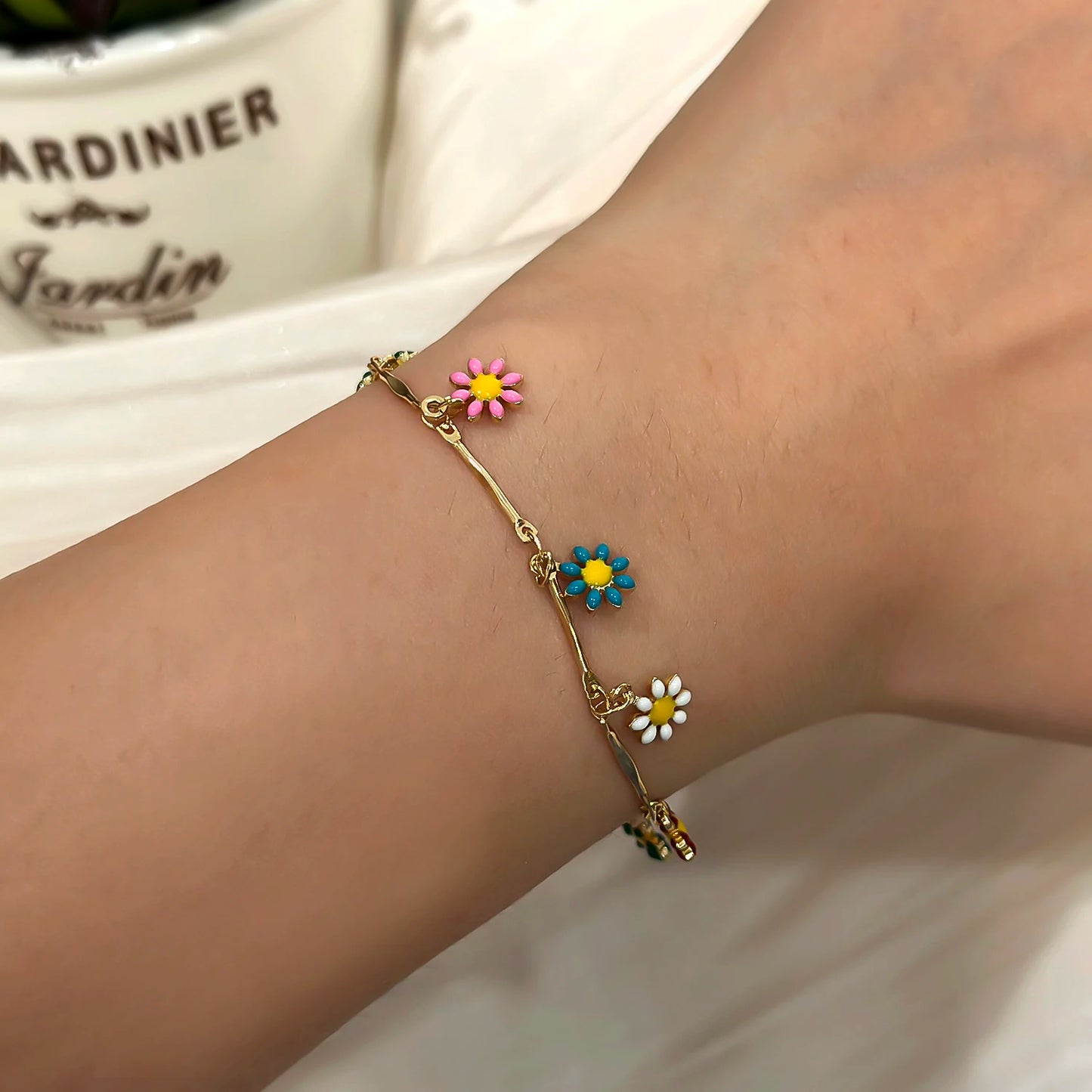 Fashion Sweet Flower Daisy Bracelet for Women Girl Y2K Accessories Handmade Colorful Beads Bracelet Boho Summer Pulseras Jewelry