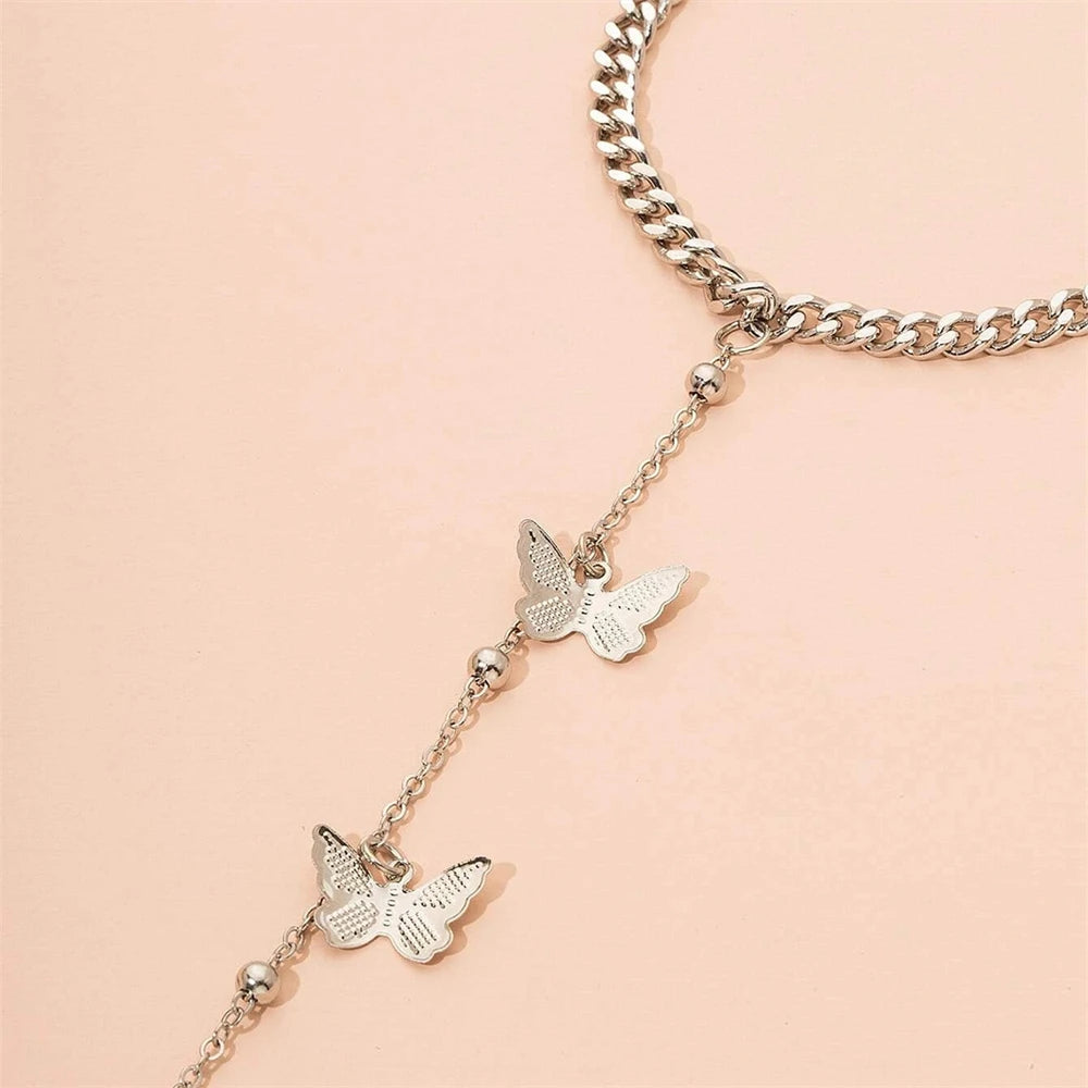 Retro Butterfly Chain Attached Wrist Bracelet for Women Linked Finger Ring Bracelets Fashion Aesthetic Jewelry Accessories